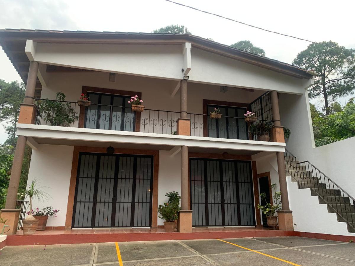 Betos Departamentos Apartment Valle de Bravo Exterior photo